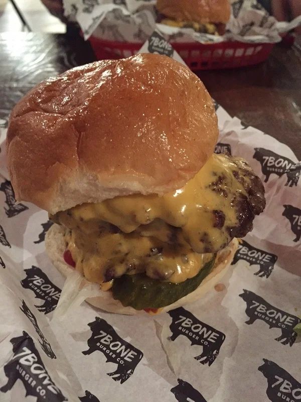 najlepsze burgery w miescie108