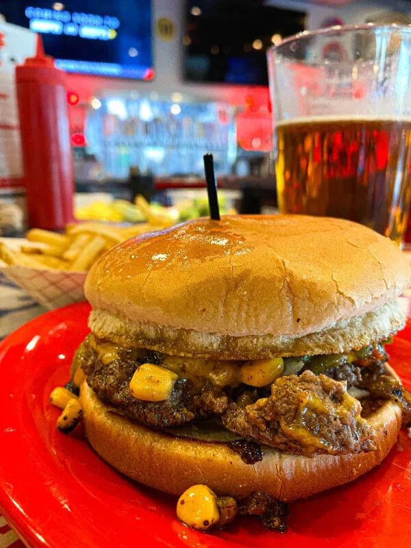 mega burgery34