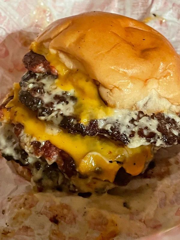 mega burgery15