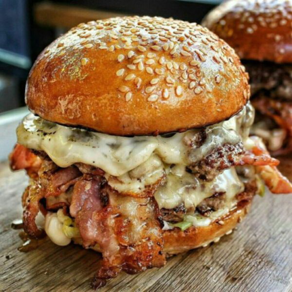 mega burgery1