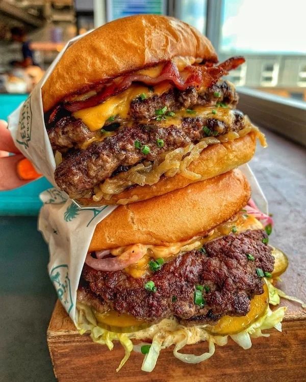 mega burgery65
