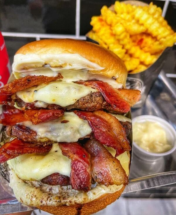 mega burgery30