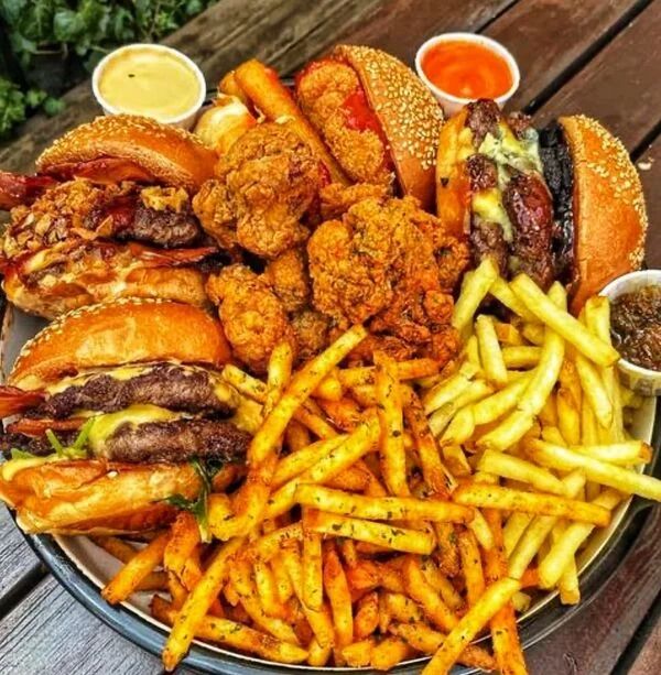 mega burgery12
